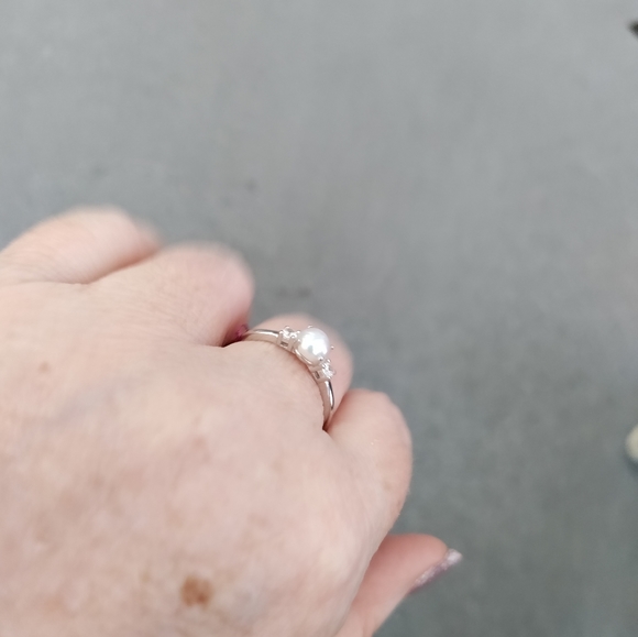 Genuine Pearl ring, Sterling Silver - Picture 3 of 4
